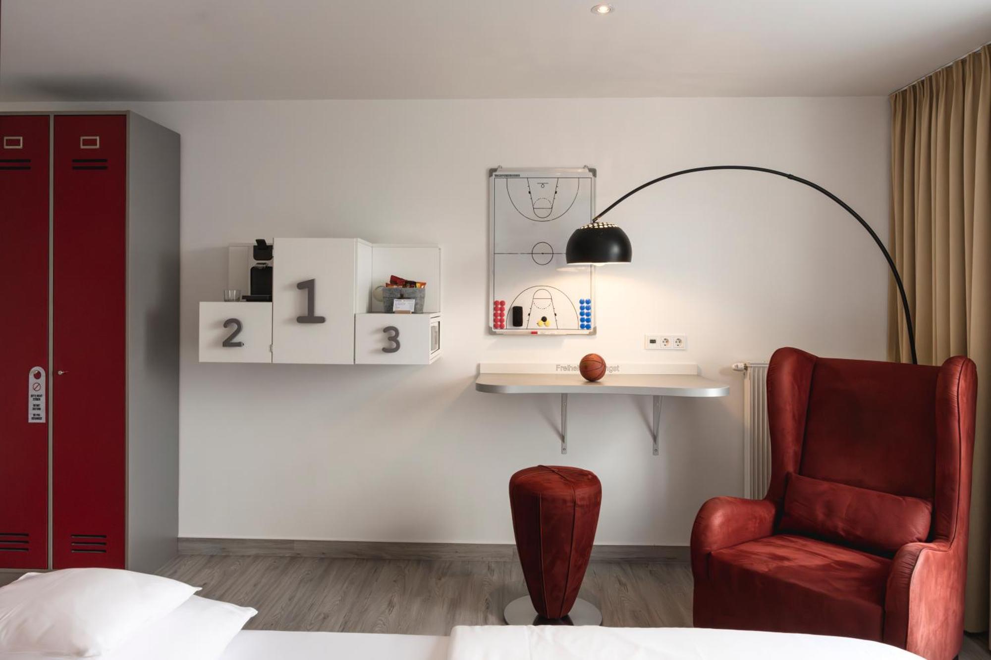 Sport- & Seminarhotel Glockenspitze Altenkirchen  Room photo