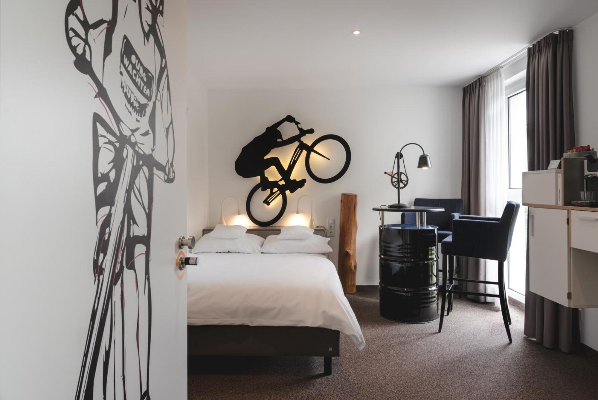 Sport- & Seminarhotel Glockenspitze Altenkirchen  Room photo